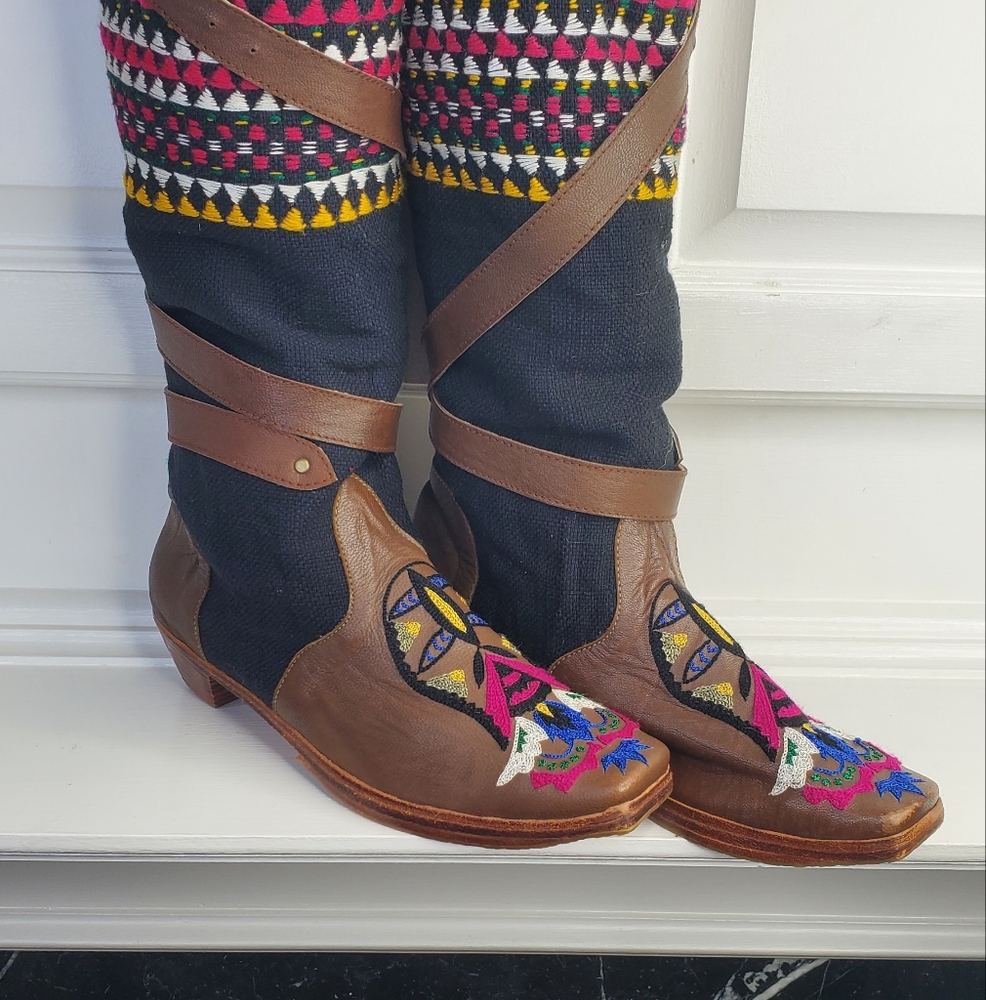 Colorful Embroidered Women's Boots